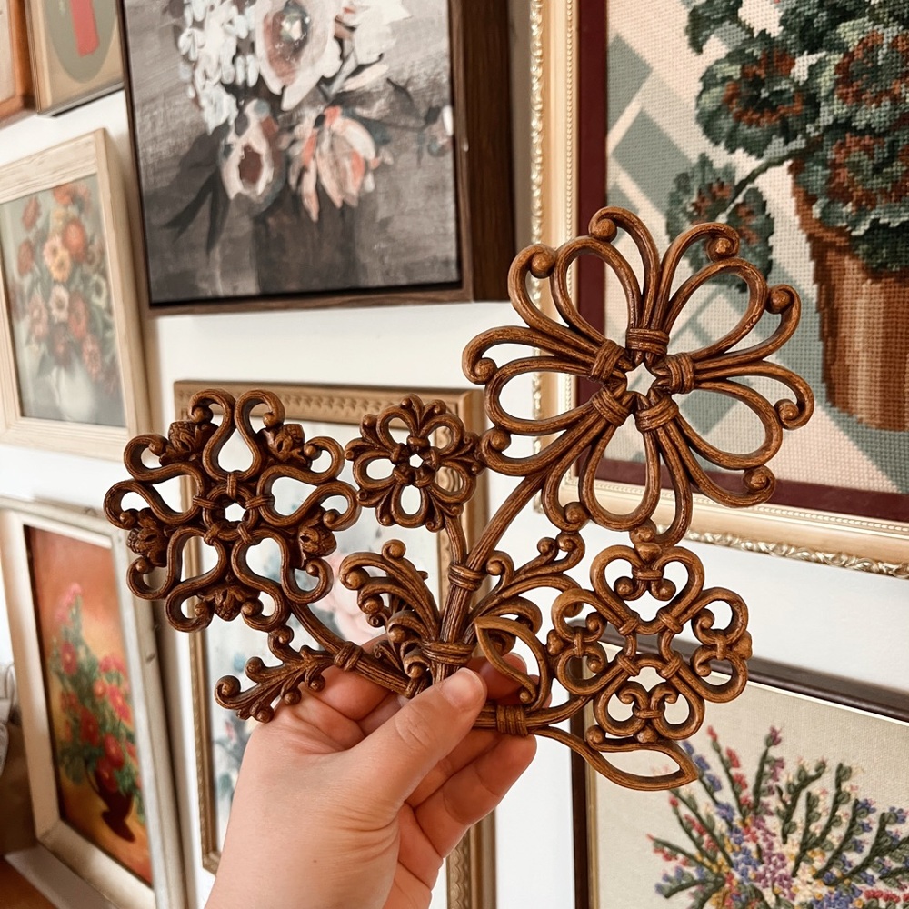 Boho vintage Homco hard plastic flower decor